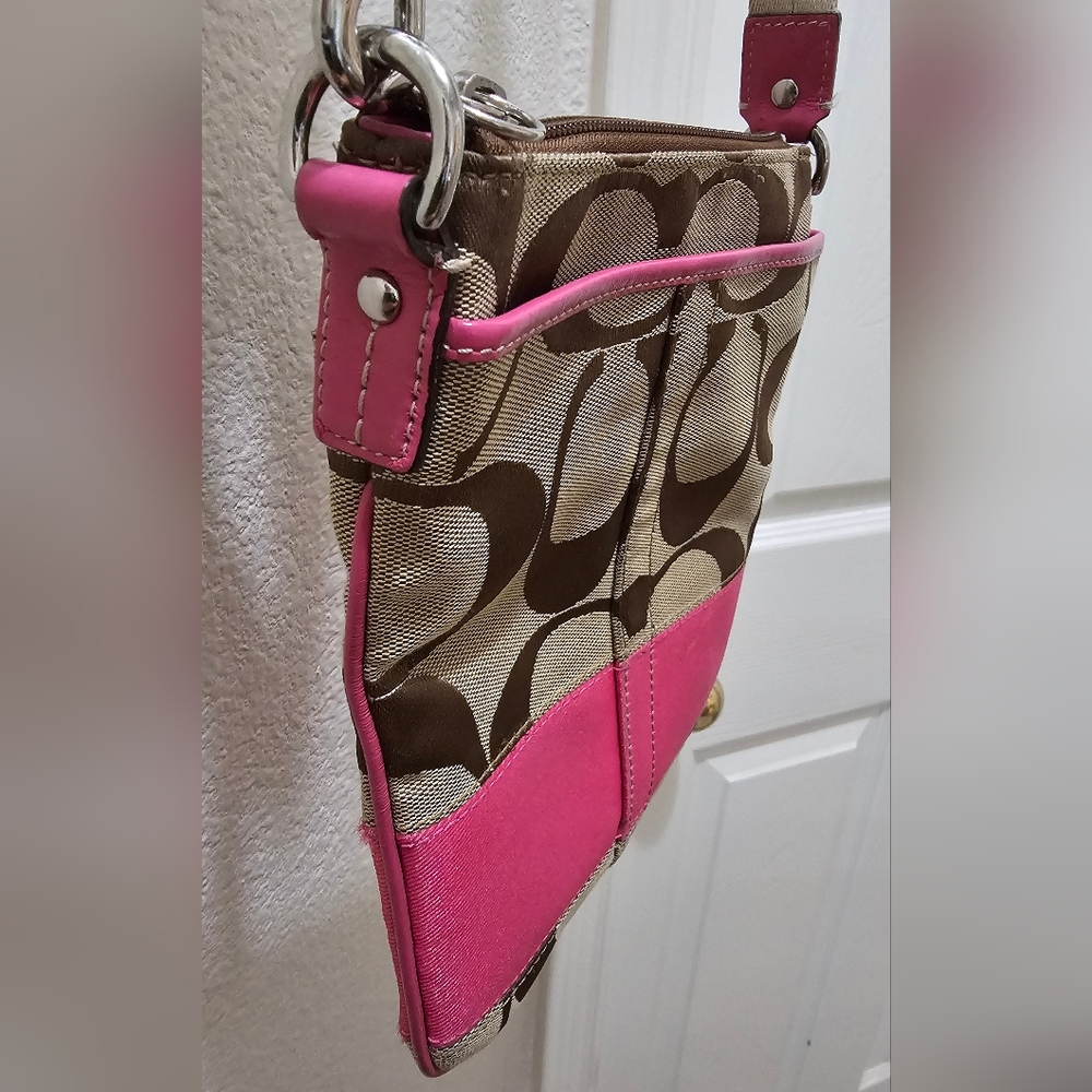 Coach Crossbody Pink and Tan Signature Jacquard monogram Adjustable strap - Picture 5 of 10